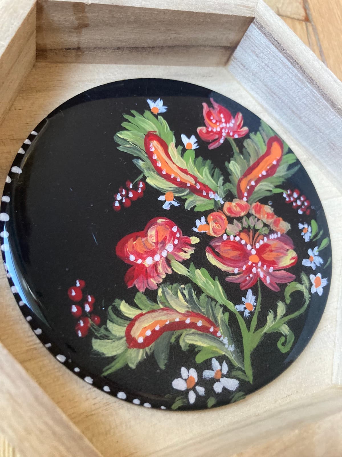 Folk Flowers, close-up